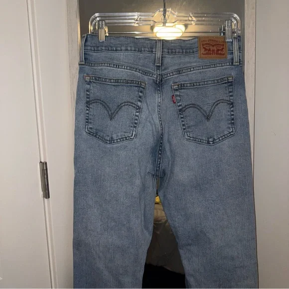 Levi's Light Blue High Rise Jeans - Picture 7 of 8